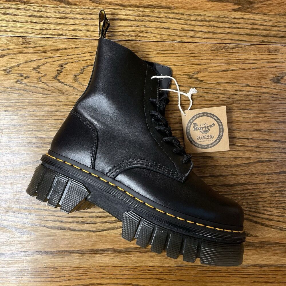 Dr Martens Audrick 8-Eye Platform Boots Womens US 7 EU 38 Black Airwear Quad Neo